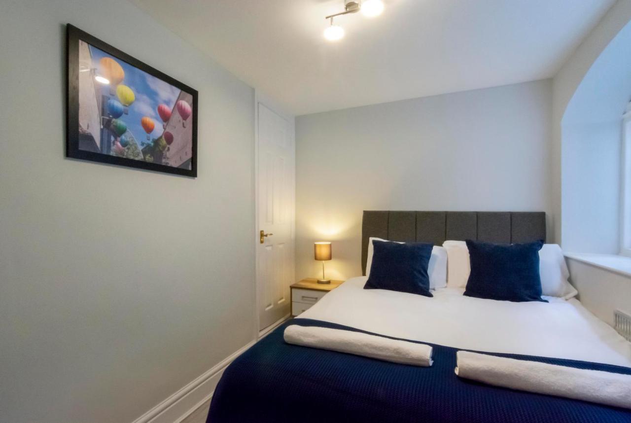 Free Parking! Very Large 2 Bedroom Clifton Flat Bristol Dış mekan fotoğraf