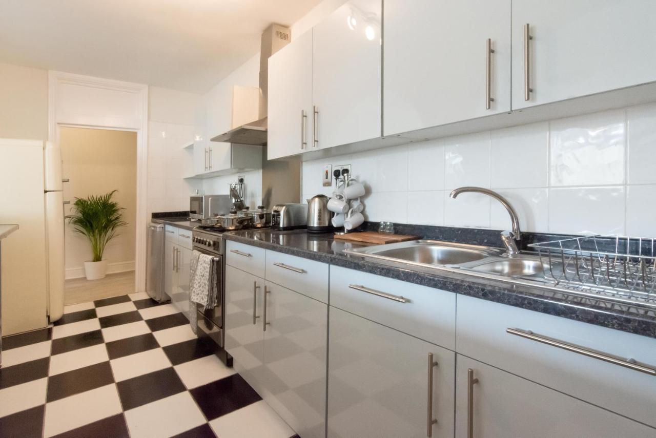 Free Parking! Very Large 2 Bedroom Clifton Flat Bristol Dış mekan fotoğraf