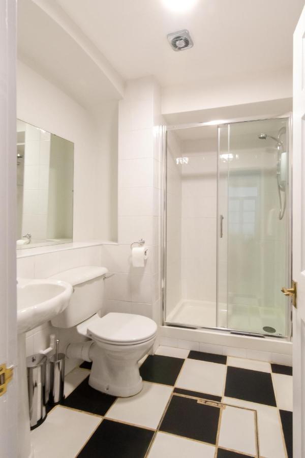Free Parking! Very Large 2 Bedroom Clifton Flat Bristol Dış mekan fotoğraf